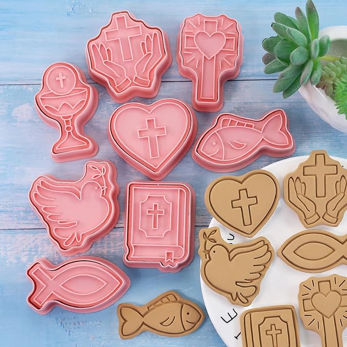 8 Pcs 3D Easter Heart Cookie cutter set with plunger Stamps Design Exquisite Cross Dove Shaped Plastic biscuit cutters for baking fondant cheesecake pastries apple pie cake decoration