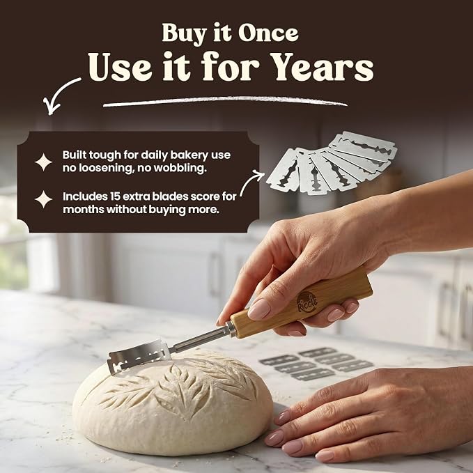 RICCLE Bread Lame Slashing Tool, Oakwood Ergonomic Handle Dough Scoring Knife with 15 Razor Blades and Storage Cover (Beige)