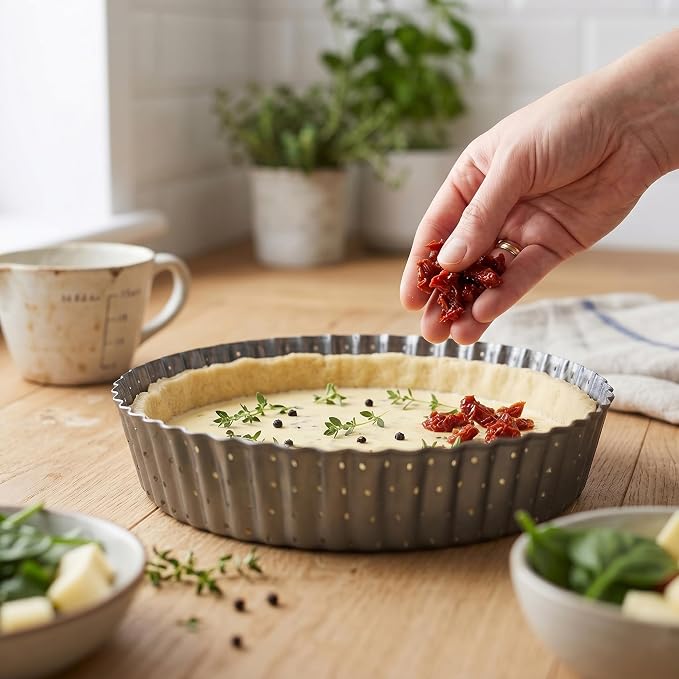 Deep Dish Quiche Lorraine Pie Pan - 7.87 inch Tart Pans with Removable Bottoms - Apple Pie Pan - 7.87 inch Tarte Tatin Pan - Deep Dish Pie Crust - Quiche Baking Dish