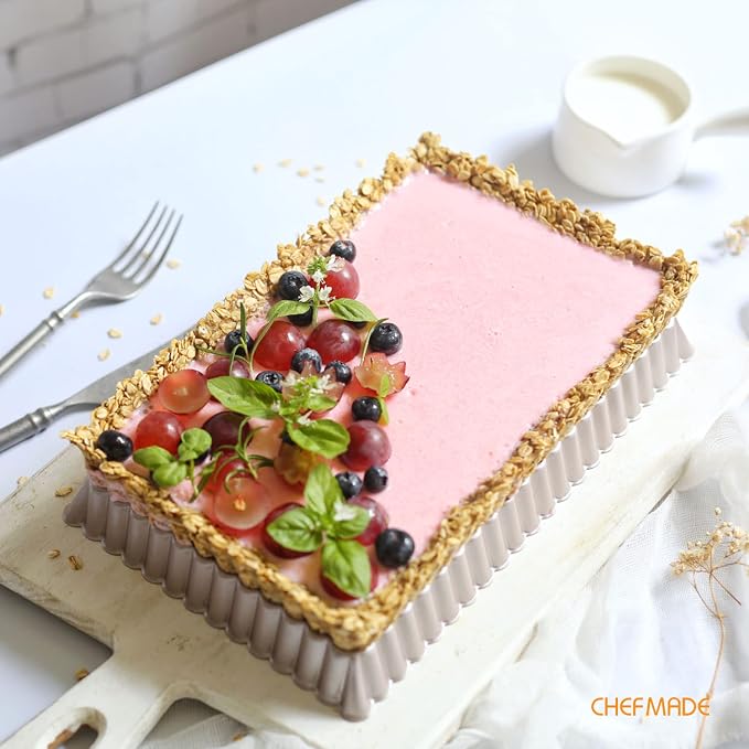 CHEFMADE Rectangle Tart Pan, 7x11-Inch with Removable Loose Bottom Non-Stick Oblong Quiche Bakeware for Oven Baking (Champagne Gold)