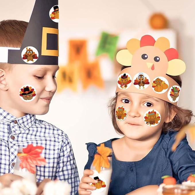 500Pcs Fall Stickers Roll 1 Inch Self Adhesive Cute Turkey Round Stickers 8 Style Cartoon Turkey Design Thanksgiving Stickers Autumn Pumpkin Roll Decals for Fall Envelope Card Gift Box Party Supplies