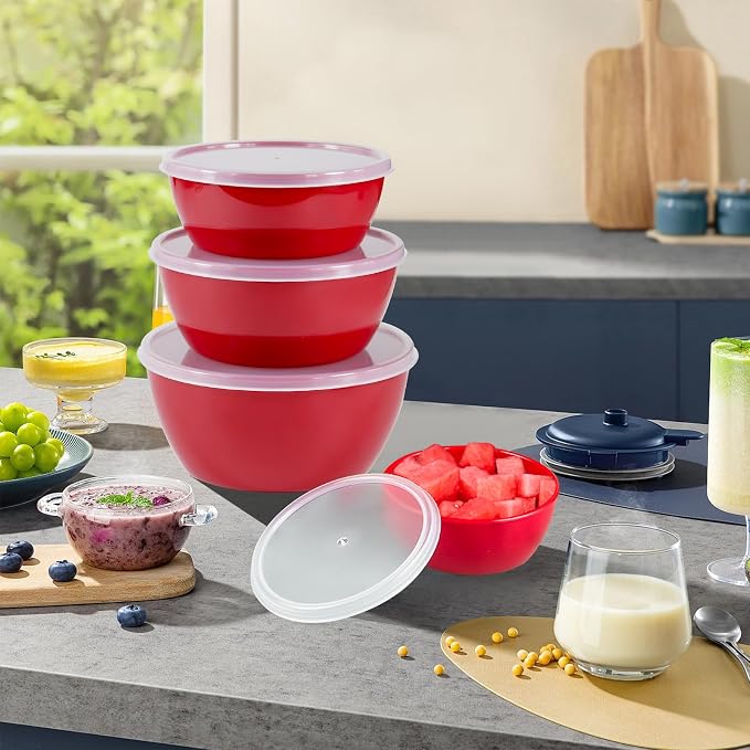 Small Classic Plastic Prep Bowls with Lids, Set of 4, Microwave and Dishwasher Safe (Red)