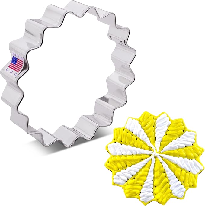 Ann Clark Fluted Circle Linzer Cookie Cutter, 4" Made in USA