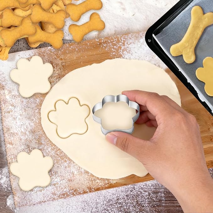 6 PCS Bone and Dog Footprints Cookie Cutters Set, 3 Sizes Stainless Steel Bone & Paw Print Shaped Cookies Cutter for Homemade Baking Theme Party Homemade Treats