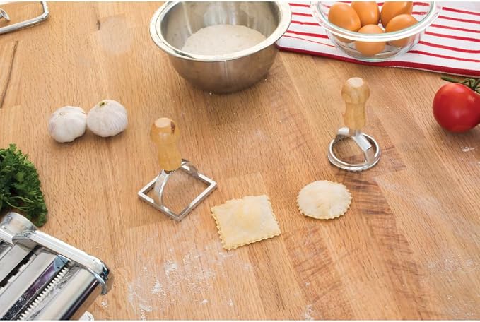 Fantes Ravioli Maker Stamp Set, Round Stamp with Wooden Handle and Fluted Edge, 2.5-Inch, The Italian Market Original since 1906