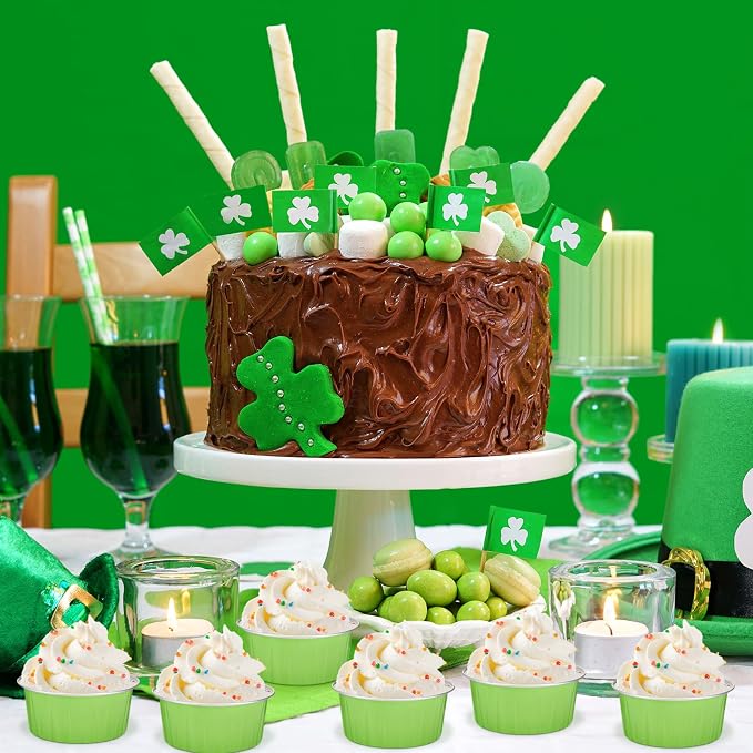 200 Pack Aluminum Foil Cupcake Liners with Lids, 5 oz Round Baking Cup, Disposable Ramekin Container for Graduation Wedding Independence Day Party(Green,Plain)