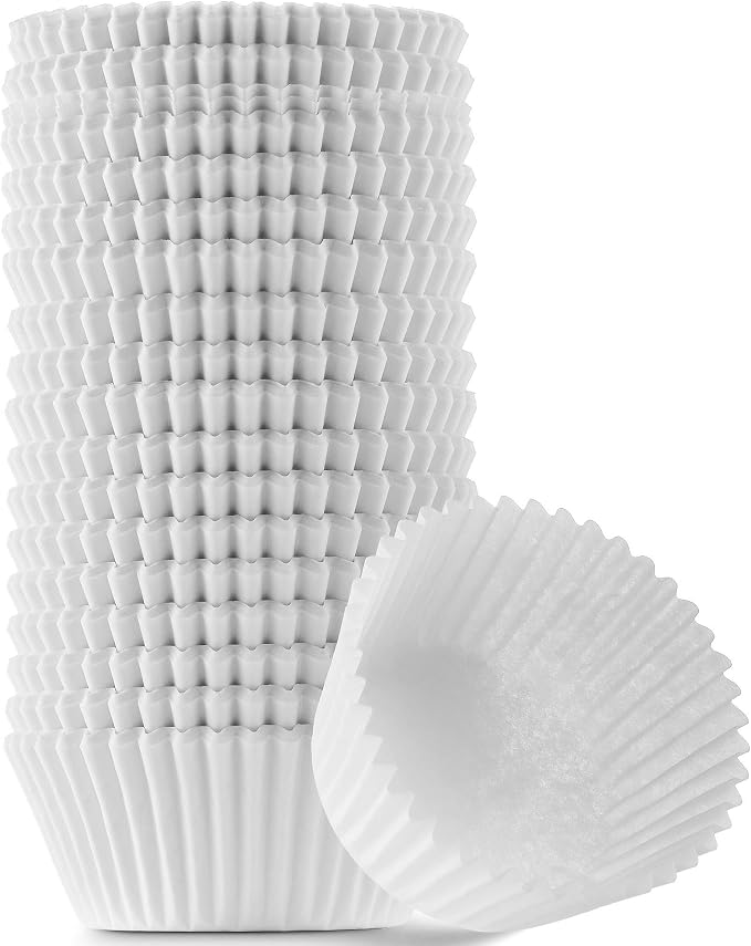 MontoPack White Cupcake Liners | 400 Standard Size Baking Cups | Greaseproof, No Smell Cupcake Wrappers | Muffin Liners for Desserts & Candies | Cupcake Liner for Holidays, Birthdays & Protein Balls
