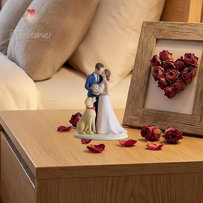Storieme Bride Groom Cake Topper: Couple and Pet Dog Resin Figurine with Secure Base - Newlyweds Family Gifts for Wedding Anniversary & Engagement
