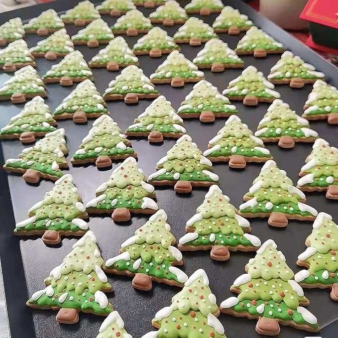 Christmas Tree Cookie Cutter Set, 3 Pieces Xmas Tree Cookie Cutters with Recipe Booklet Biscuit Molds for Chirstmas Day Party Decorations DIY Gift Family Kids Baking Tools