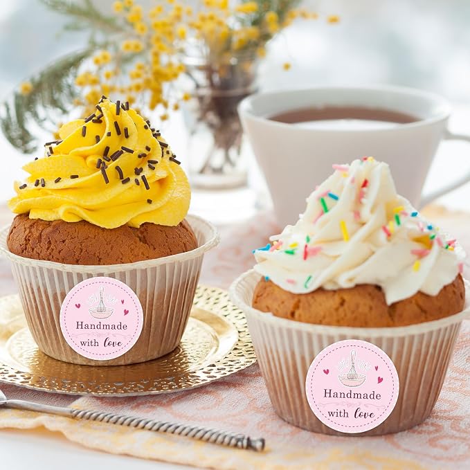 Pink Bakery Use Baked with Love Stickers, 1.5 inch 500 PCS, Heart & Letter Print, Waterproof, Matte Finish, Traditional & Vintage Style, Perfect for Baked Goods, Small Businesses