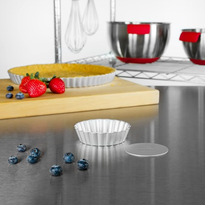 Fat Daddio's PFT-375 Round Fluted Tart Pan with Removable Bottom, 3.75 x 1 Inch