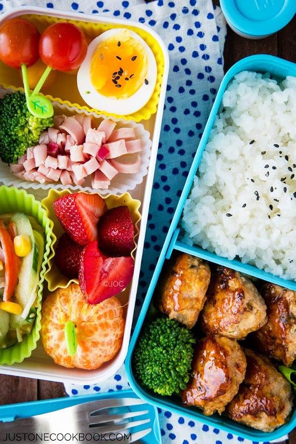 Silicone Baking Cups Muffin Cupcakes Liners Molds Sets in Storage Container Silicone Lunch Box Dividers Bento Box Accessories -36 Pack