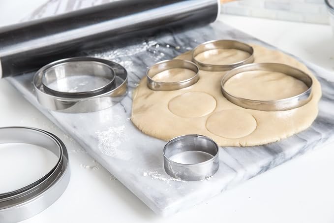 Fox Run, 1 x 6 x 6 inches, Round Cookie Cutter Set