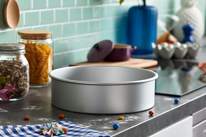 PME Round Cake Pan, 10-Inch