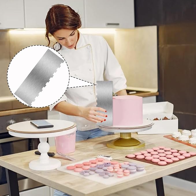 2 Piece 9 Inch Stainless Steel Cake Scraper, Cream Cake Scraper Sided Patterned Edge Stripe Edge Smoother Scraper Cake Smoother Frosting Scraper Cake Decorating Comb for Mousse Butter Cream