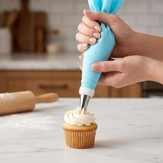 26PCS Cake Decorating Kit, Stainless Steel Piping Tips Set with Reusable Pastry Bag & Coupler, Icing Tips for Cupcake, Baking, DIY Dessert Decorating Tools (Bag Included)