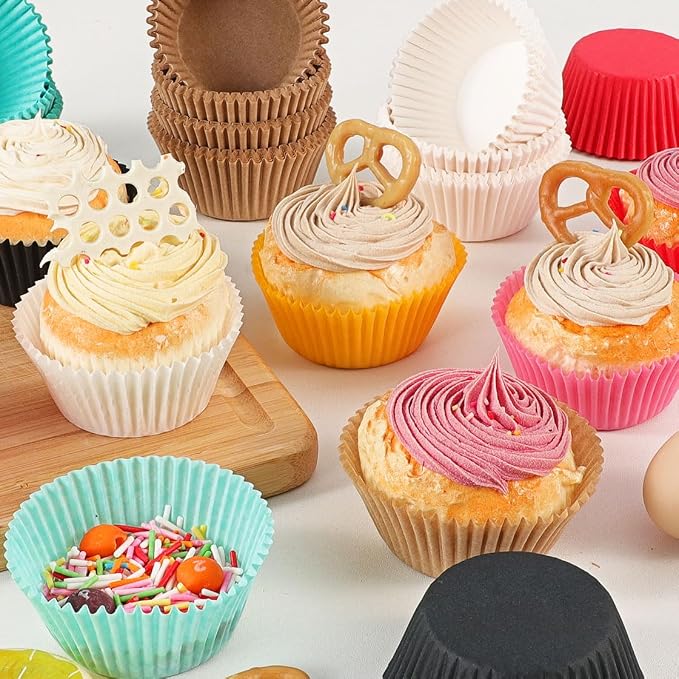 Caperci Standard White Cupcake Liners for Baking 200 Counts - Greaseproof Muffin Baking Cups for Wedding Birthday Party Baby Shower Festivals (White)