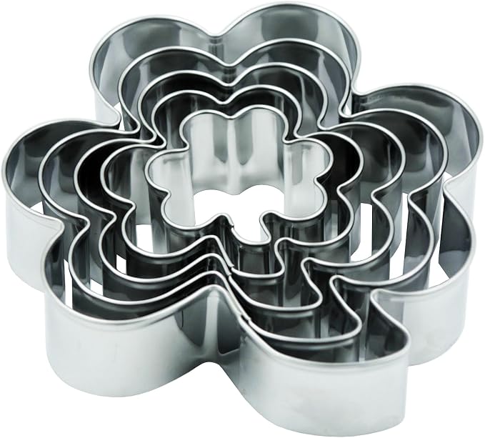 Clover Cookie Cutters Set, 5 PCS Set St. Patrick's Day Shamrock Shaped Stainless Steel Molds for Cookies,Biscuit,Vegetable,Fruit,Baking Pastries Doughs