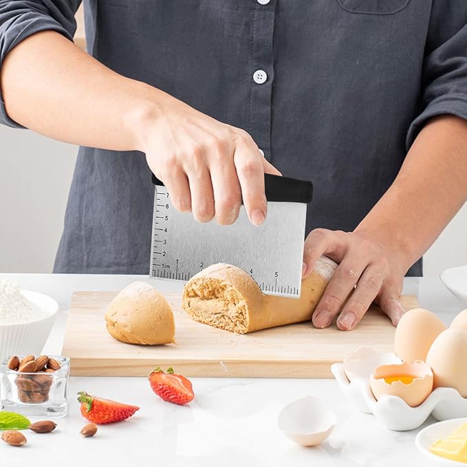 2er Pack Stainless Steel Pastry Blender Cutter and Bench Scraper Set, Efficient Multipurpose Kitchen Baking Tool with Ergonomic Grip Handle for Nut, Pie and Dough Processing (Scraper)