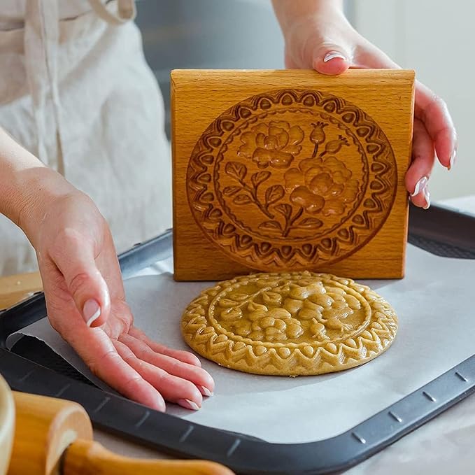 Carved Wooden Gingerbread Cookie Mold,3D Wooden Baking Mold Cookie Biscuit Press Stamp Molds,Cookie Cutter,Cookie Stamp,DIY Biscuit Stamp Mould for Halloween Thanksgiving Christmas(Rose hips-Large)