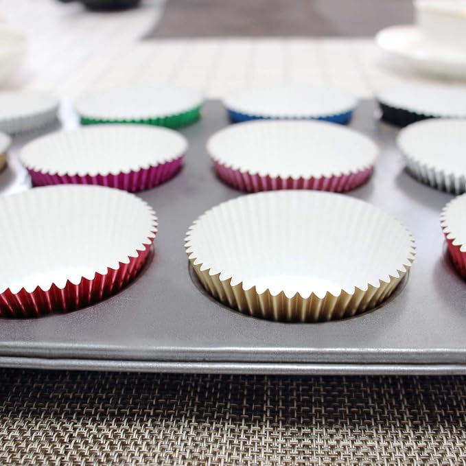 Foil Cupcake Liners Standard Baking Cups 100 Count (Green)
