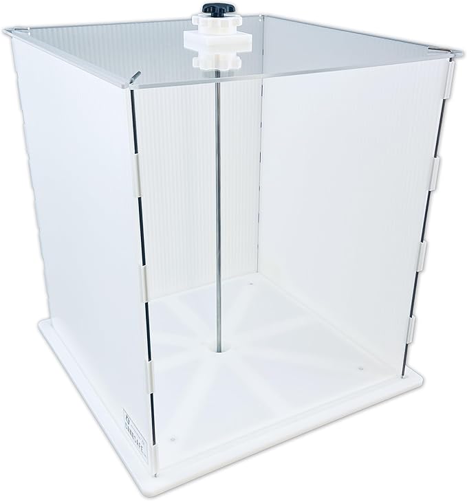 CAKESAFE Reusable Medium Cake Transporter, Clear Plastic Cake Carrier (20" W x 22" H)