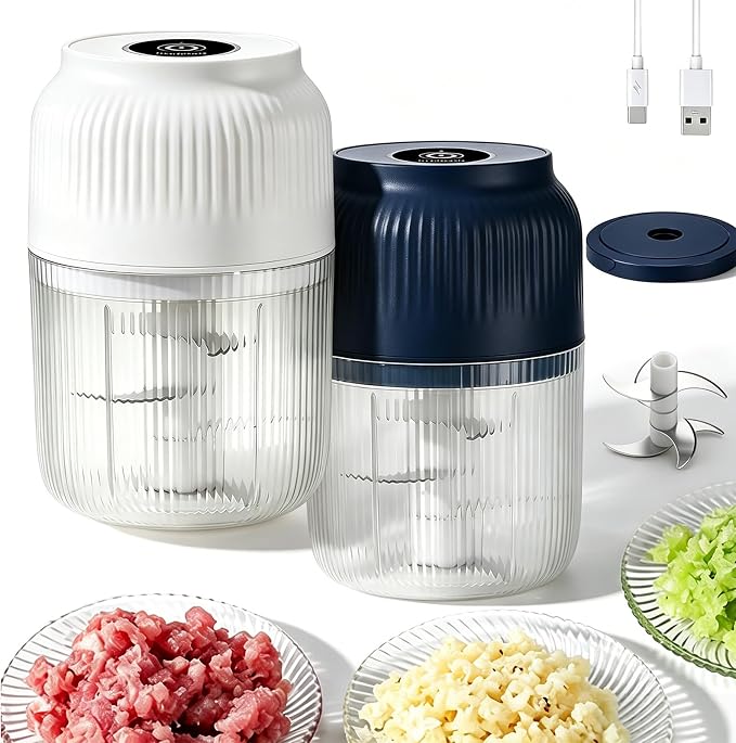 Household Electric Garlic Crusher, 6 Blades Portable Electric Garlic Chopper Mini with Lid & Egg Beater, Cordless Mini Chopper Food Processor for Efficient Chopping of Meat (Blue+White)