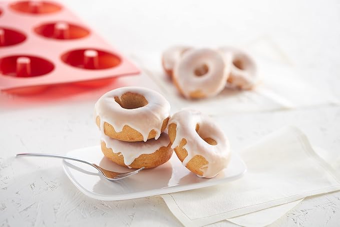 Lékué Platinum Silicone Donut Mold | 6 Non-Stick Holes For Baking - No Grease Needed | Pop-Out Oven Cake Molds | Heat-Resistant, Freezer Safe, Microwave Safe, Dishwasher Safe | Red