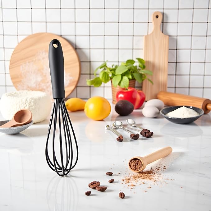 1Pc Black Mini Silicone Whisks,Non-Stick Whisks,Milk and Egg Beater Blender,Hand Egg Mixer,Kitchen for Cooking, Baking, Mixing,Stirring,Cooking Utensils,Kitchen Dining (6.7inch)