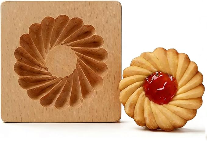 Carved Wooden Gingerbread Cookie Mold,3D Wooden Baking Mold Cookie Biscuit Press Stamp Molds,Cookie Cutter,Cookie Stamp,DIY Biscuit Stamp Mould for Halloween Thanksgiving Christmas(Round)