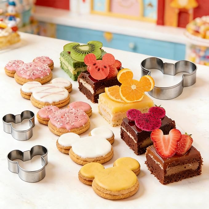 Mouse Cookie Cutter Sandwich Cutters for Kids DIY Lunchbox Bento Box Fruit Cutters Vegetable Cutters for Children Boys Girls, Pack of 5