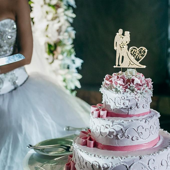 Jaciya Wedding Cake Topper Gold Bride and Groom Cake Topper Rhinestone Heart Shape Metal Mr and Mrs Cake Toppers Reusable Bridal Shower Engagement Anniversary Cake Decorations