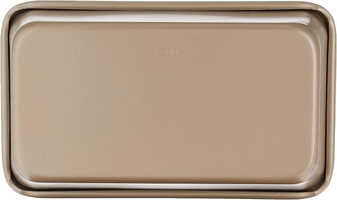 Cuisinart 9-Inch Chef's Classic Nonstick Bakeware Loaf Pan, Champagne
