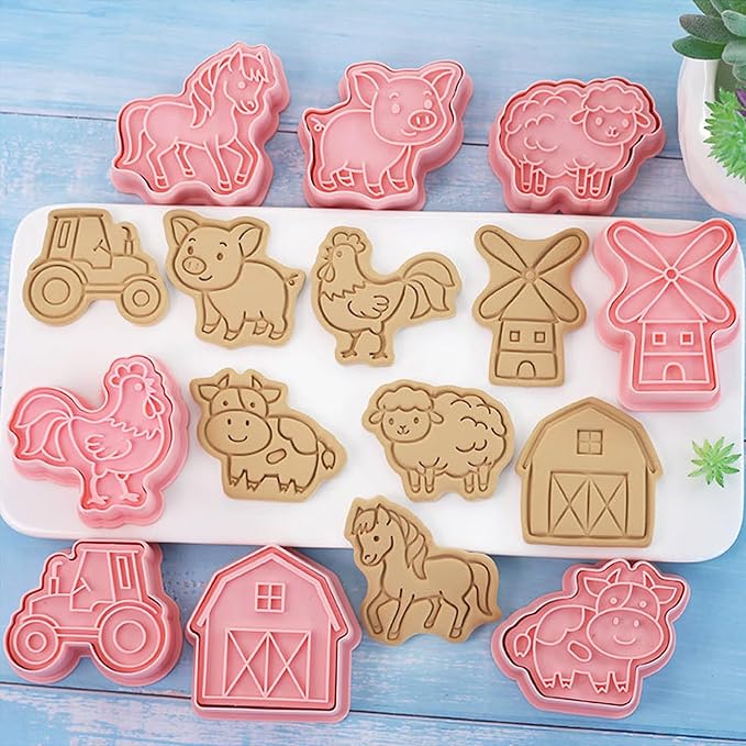 8 Pcs Pig Sheep Cookie Cutters With Plunger Stamps Set 3D Farm-Themed Embossing Cracker Cutters For Baking DIY Biscuit Snacks Cupcakes Fondant Cheese Pastries Frosting Decorations