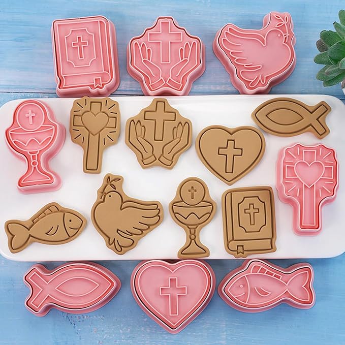 8 Pcs 3D Easter Heart Cookie cutter set with plunger Stamps Design Exquisite Cross Dove Shaped Plastic biscuit cutters for baking fondant cheesecake pastries apple pie cake decoration