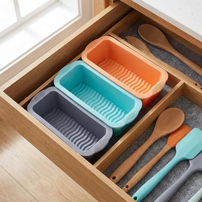 MONGSEW 3PCS Silicone Bread Loaf Pan, Non-Stick Bread Pans for Baking, Easy Release Loaf Pan, Great for Homemade Bread, Cakes, Brownies, Dishwasher Safe (3 Colors, Nesting Design)