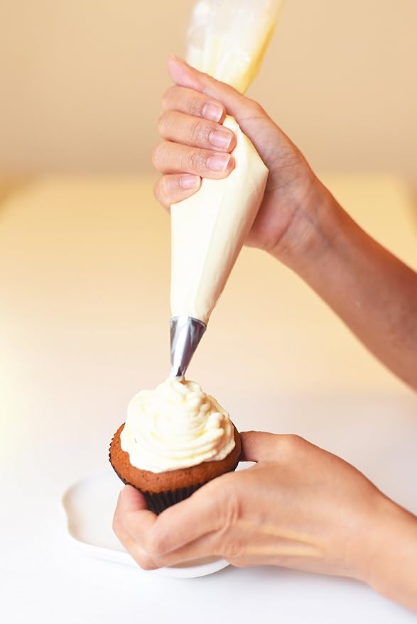 PastryGear Grip-Pro 21-Inch Nonskid Ultra Thick Disposable Pastry/Decorating/Piping Bags with Dispenser - 100 Pcs