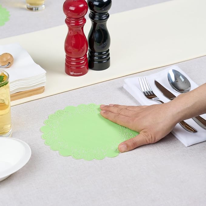 Pastry Tek 8 x 8 Inch Paper Lace Doilies, 100 Disposable Table Doilies - Elegant Lace Finish, Long Lasting, Green Paper Doily, for Pastries, Cupcakes, Desserts - Restaurantware