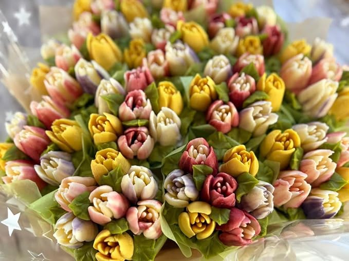 17 Pcs Stainless Steel Russian Flower Icing Tips Set,14 Russian Icing Floral Tips,1 Plastic Couplers,1 Cleaning Brush,1 Reusable Pastry Bag for Cake Decorations,Pastry Cupcakes Dessert Tools