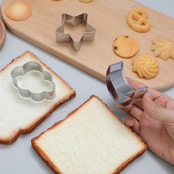 Star + Moon + Cloud Cookie Cutters, 3PCS Stainless Steel Cookie Cutter Set, Cute Biscuit Cutter for Cake, Fondant, Sandwich and Fruit, Funny Biscuit Mold for Birthday, Baby Shower, Gender Reveal Party