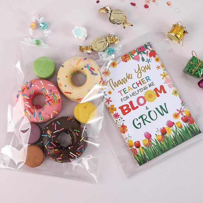 Self Sealing Cellophane Bags 5-1/2'' x 7-1/2'' Clear Cellophane Cello Bags,200 pcs Cellophane Candy Bags Fit 5 X 7 Inch Cards Photos,A6 A7 Envelopes Candy,Packaging Gifts,Cookies
