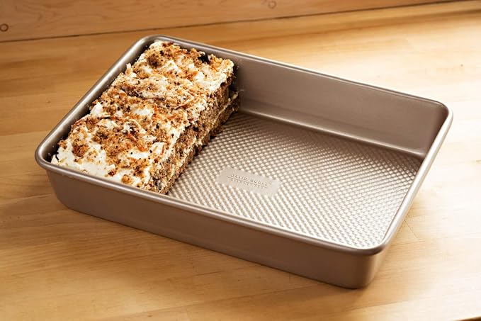 David Burke 13x9 Oblong Baking Pan – Carbon Steel, Non-Stick, PFTE & PFOA Free, Oven Safe with AirFlow Baking Technology – Bronze