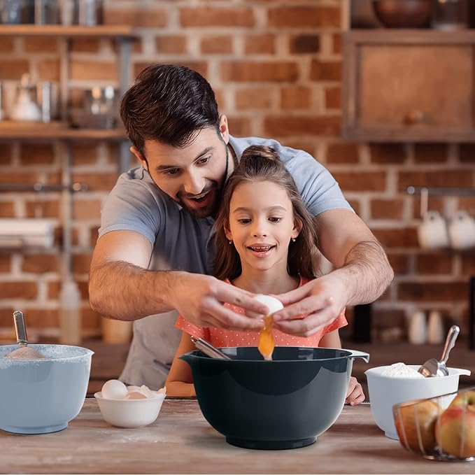 BoxedHome Nesting Plastic Mixing Bowl Set With Pour Spout, Microwave and Dishwasher Safe, BPA free Non-Slip Base, Set of 4 Size 1.7, 2.5, 3.5 and 4.5qt, Great for Prepping, Baking, Cooking (Haze Blue)
