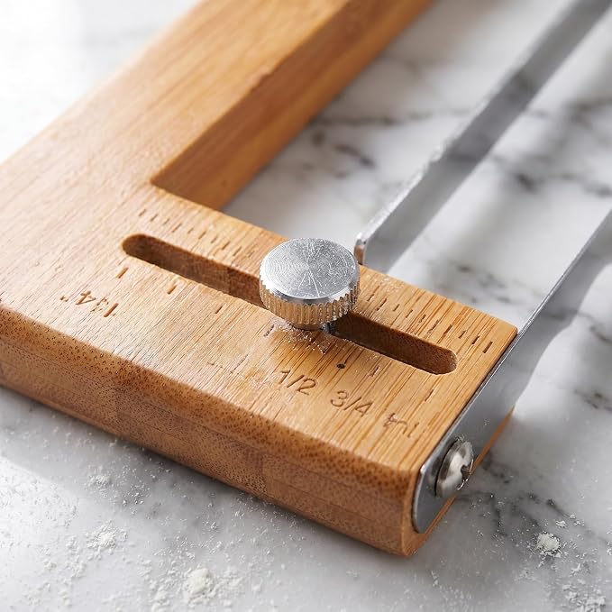 DECHOUS Adjustable Bamboo Bread Slicer with Stainless Serrated Blade and Thickness Guide for Homemade Sourdough Baguettes and Bagels