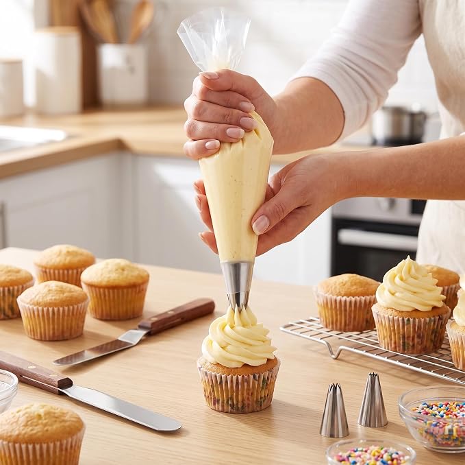Cokuma 16-Inch Disposable Piping Bags for Decorating Pastry, 100 Pack | LDPE material, Large size, Food grade, Anti-burst, Slip-resistant, for decorating cakes cupcakes and cookies, BPA-free