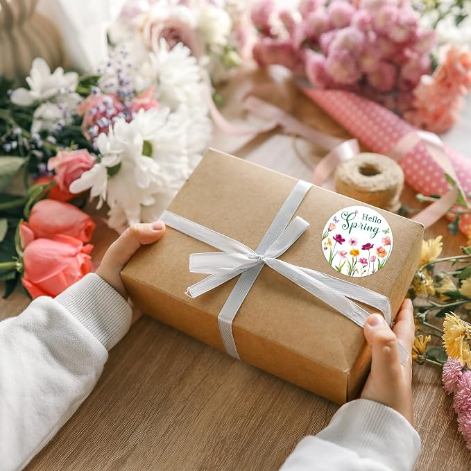 Louise Maelys 500 Pcs Spring Flowers Stickers Roll, 1.5 Inch Hello Spring Floral Holiday for Kids and Adult, Adhesive Decoration Round Labels for Baking Card Gift Envelope Craft Making