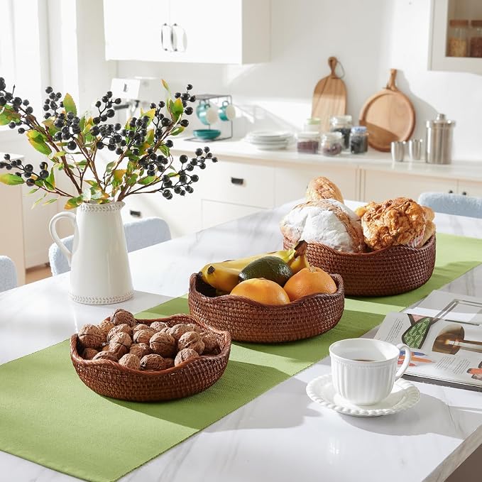 YANGQIHOME Rattan Bread Basket, Round Fruit Baskets, Wicker Storage Bowls, Natural Woven Serving Basket Bowls, Decorative Baskets for Kitchen Counter Organizing (Brown S/M/L)