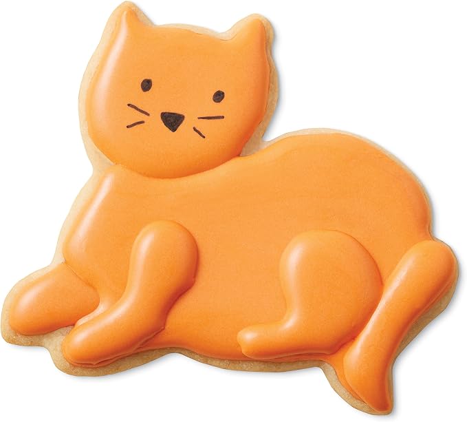 Wilton Animal Pals Cutter Set - Make Cut Out Sugar Cookies or Gingerbread Cookies for Themed Parties like Jungle, Farm, Ocean, 50-Piece