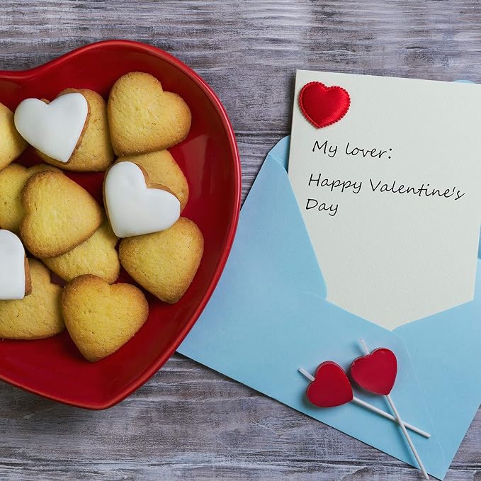 Patelai 5 Pcs Heart Shape Cookie Cutter Set 5 Size Small Heart Cookie Cutter for Valentine's Day Love Shaped Mold for Sandwiches, Biscuit (3.15" 2.76" 2.36" 1.57" 1.18")