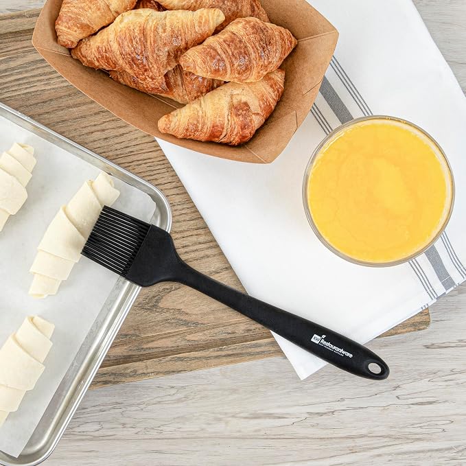 Restaurantware 10.2 Inch Pastry Brush 1 Heat-Resistant Basting Brush - Dishwasher-Safe Hanging Hole Black Silicone Cooking Brush For Spreading Oil Butter Or Sauce